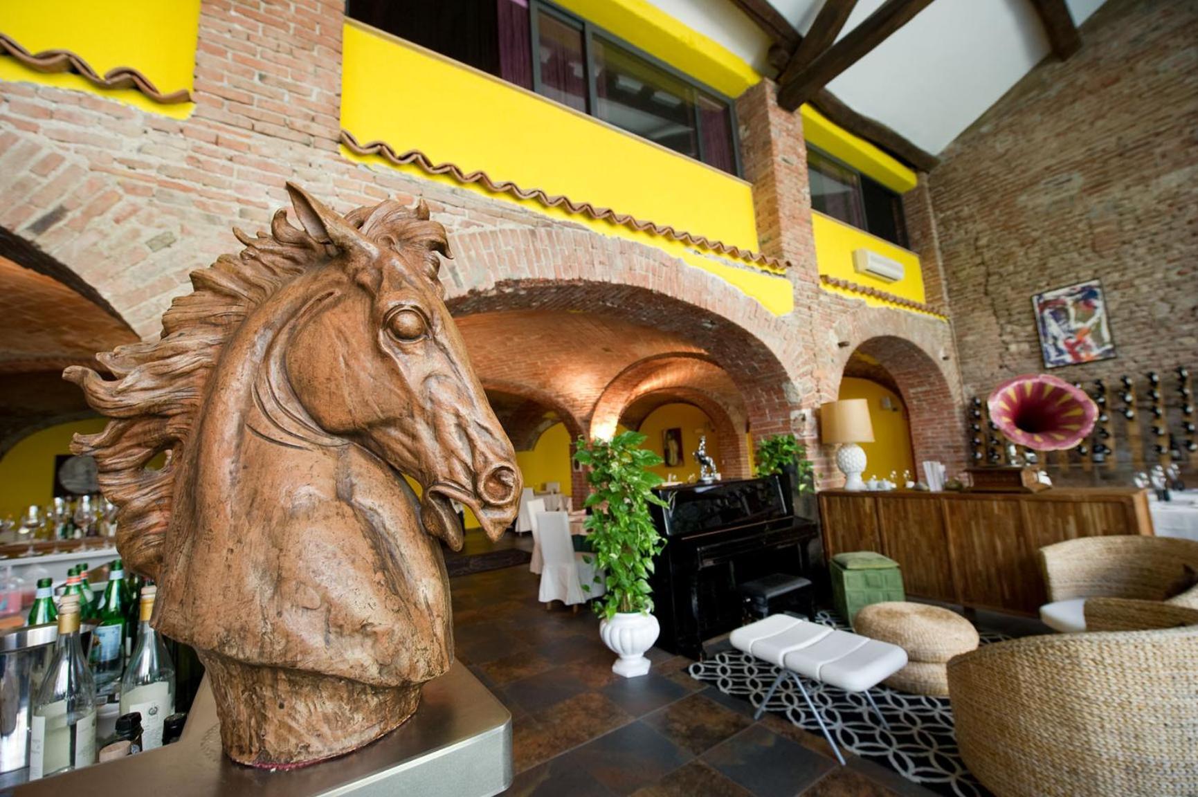 Albergo Cavallino Tortona Luaran gambar